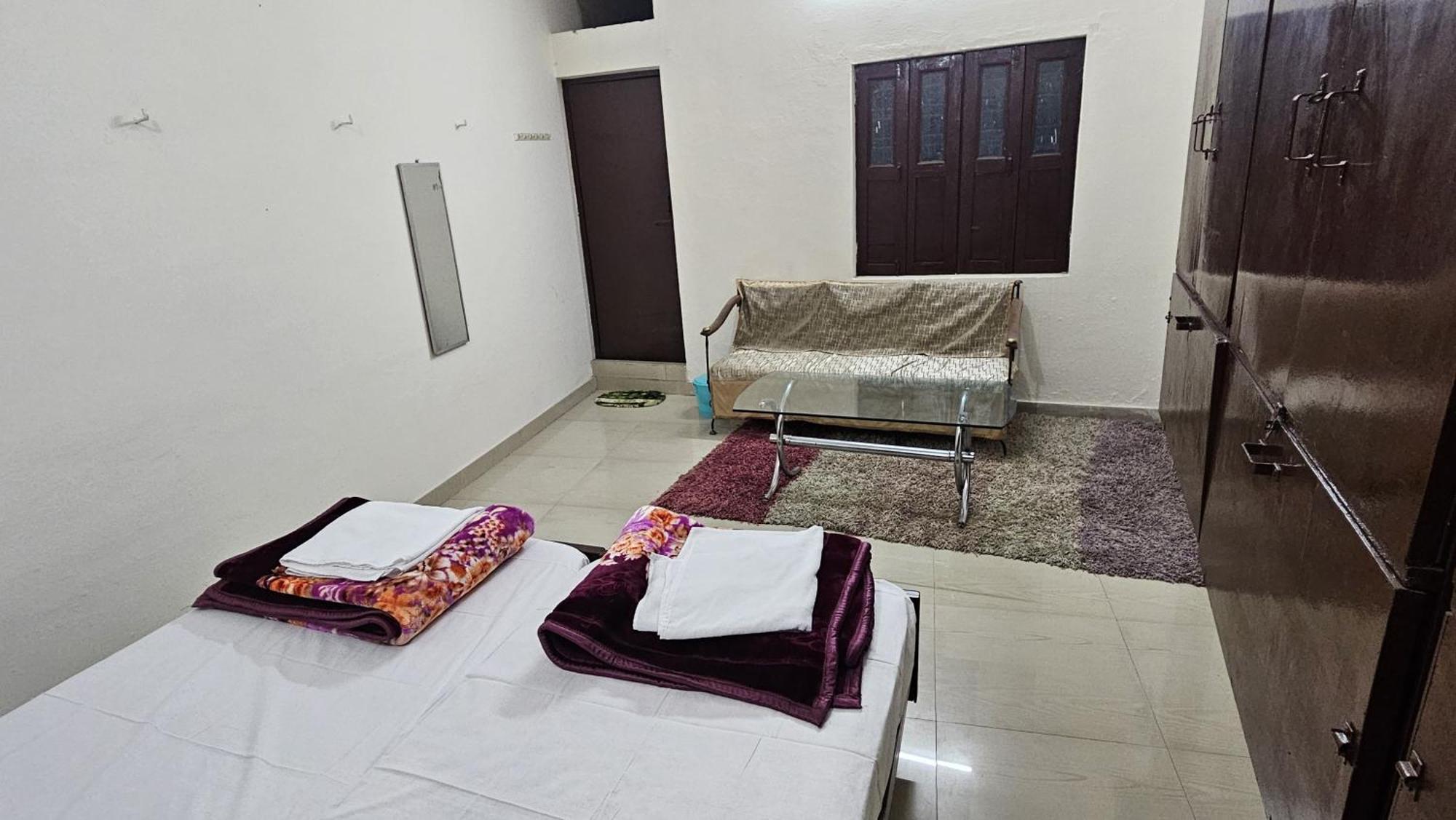 The Green Crest Kumbh Homestay Allāhābād Junction Dış mekan fotoğraf
